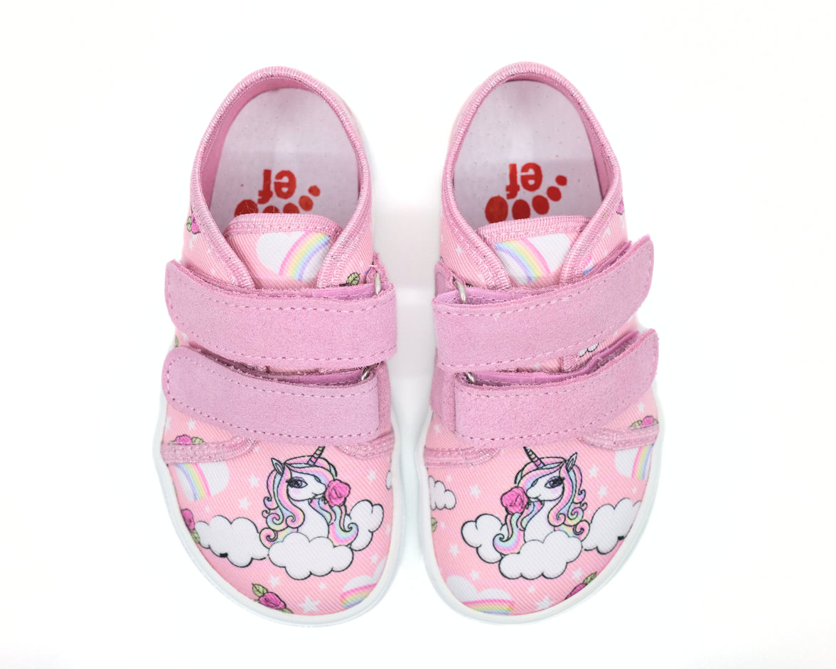 EF Barefoot Canvas