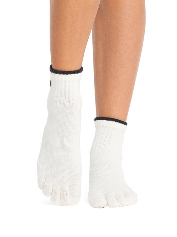 ToeSox Melody full toe yoga socks - lifestyle view 3