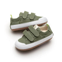 Tip Toey Joey Bossy "Green"