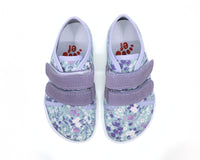 EF Barefoot Canvas