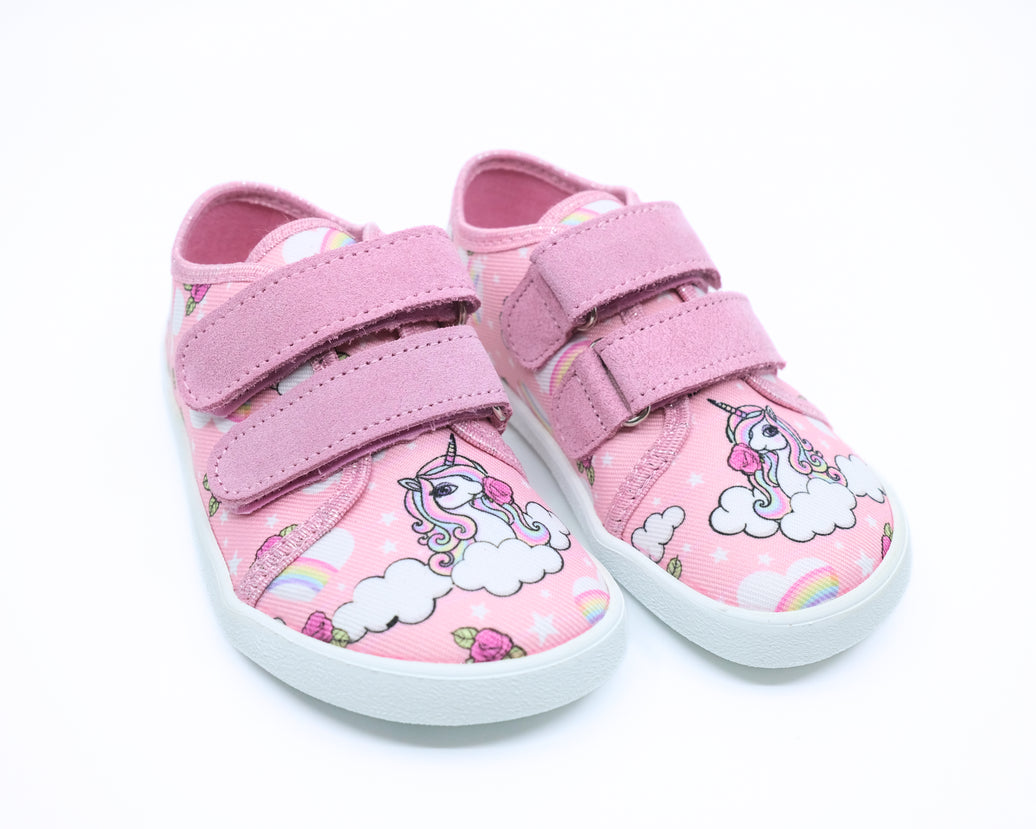 EF Barefoot Canvas