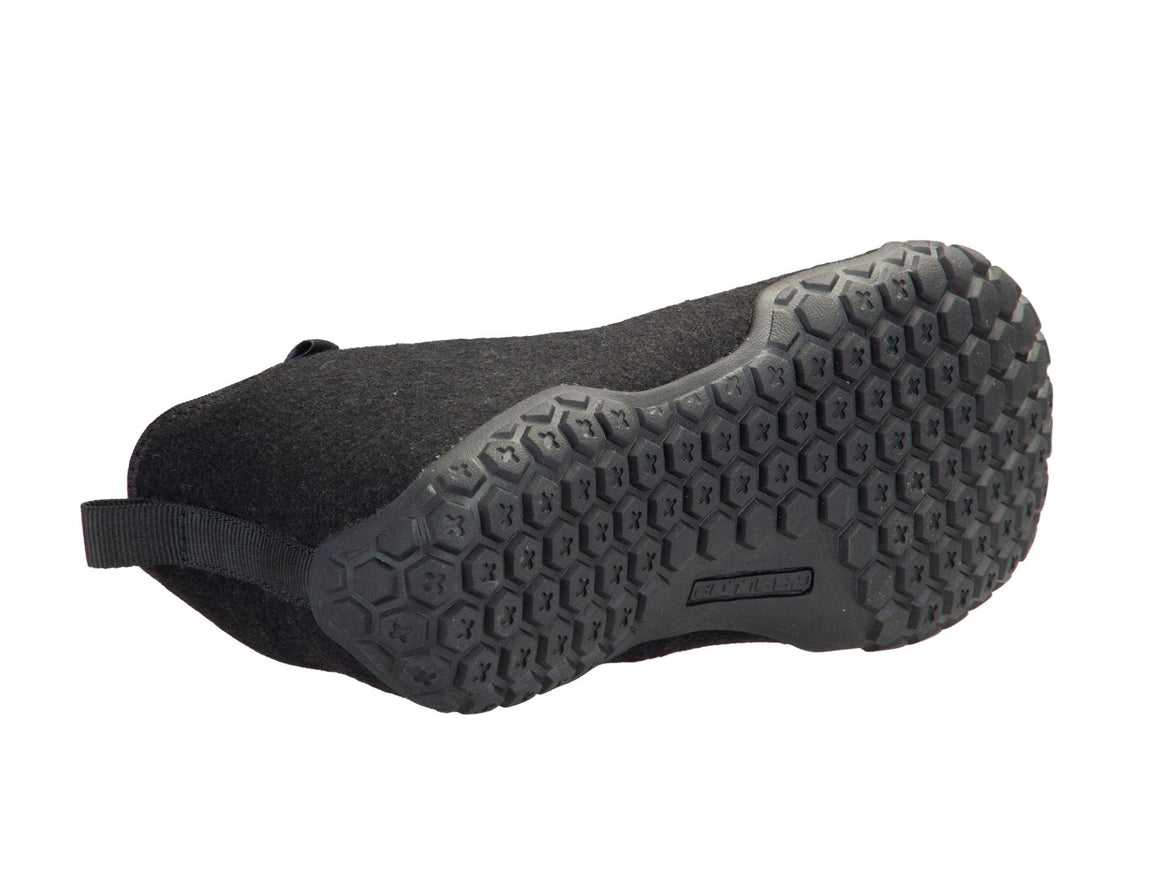 Ballop Corso Mid Cut black barefoot shoe with fine-tread rubber outsole