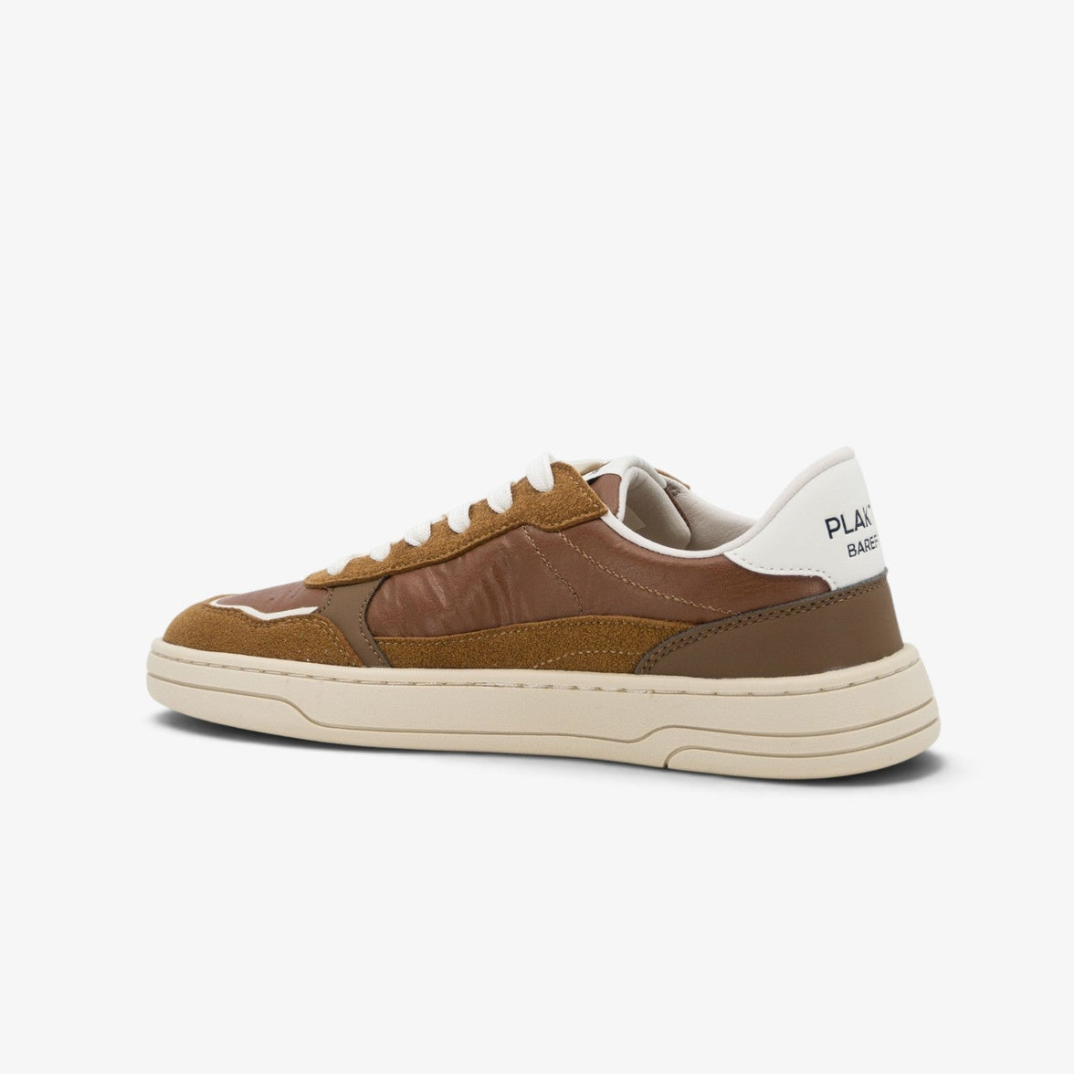 Amai Womens Barefoot Trainers Wrinkled Cuero - lifestyle view 15