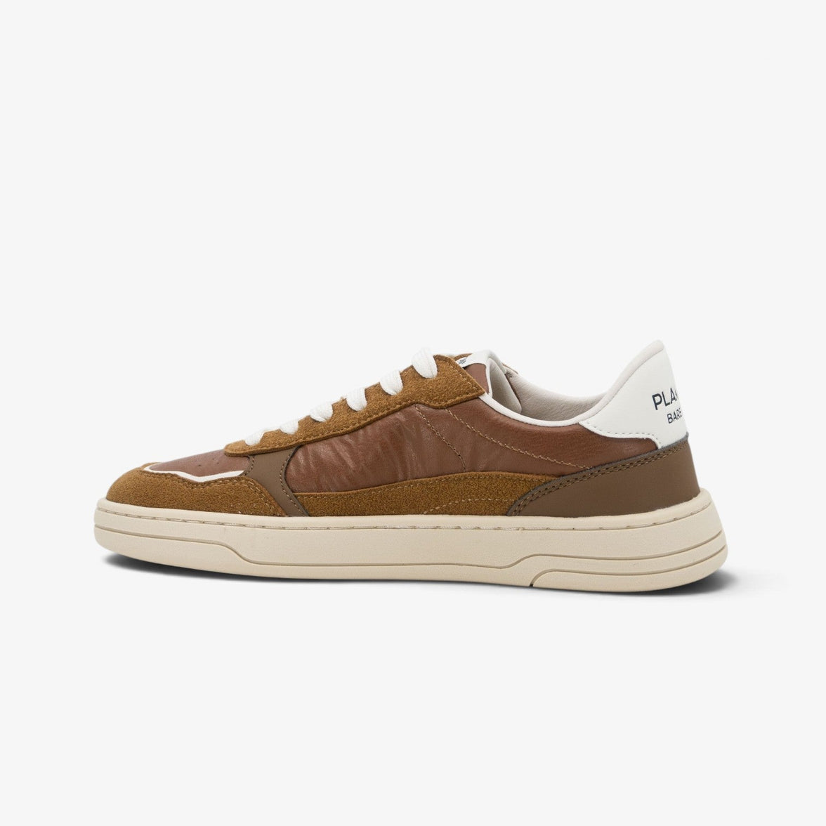 Amai Womens Barefoot Trainers Wrinkled Cuero - lifestyle view 14