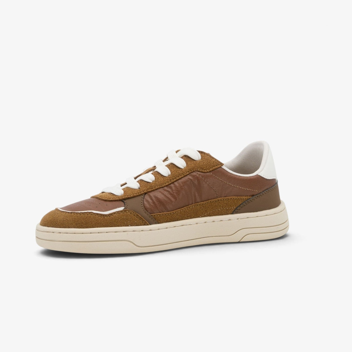 Amai Womens Barefoot Trainers Wrinkled Cuero - lifestyle view 10