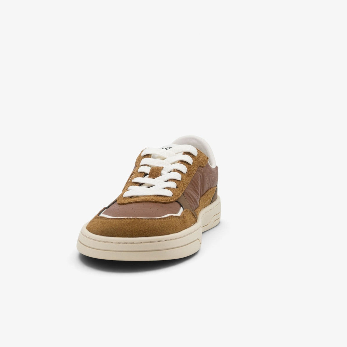 Amai Womens Barefoot Trainers Wrinkled Cuero - lifestyle view 5