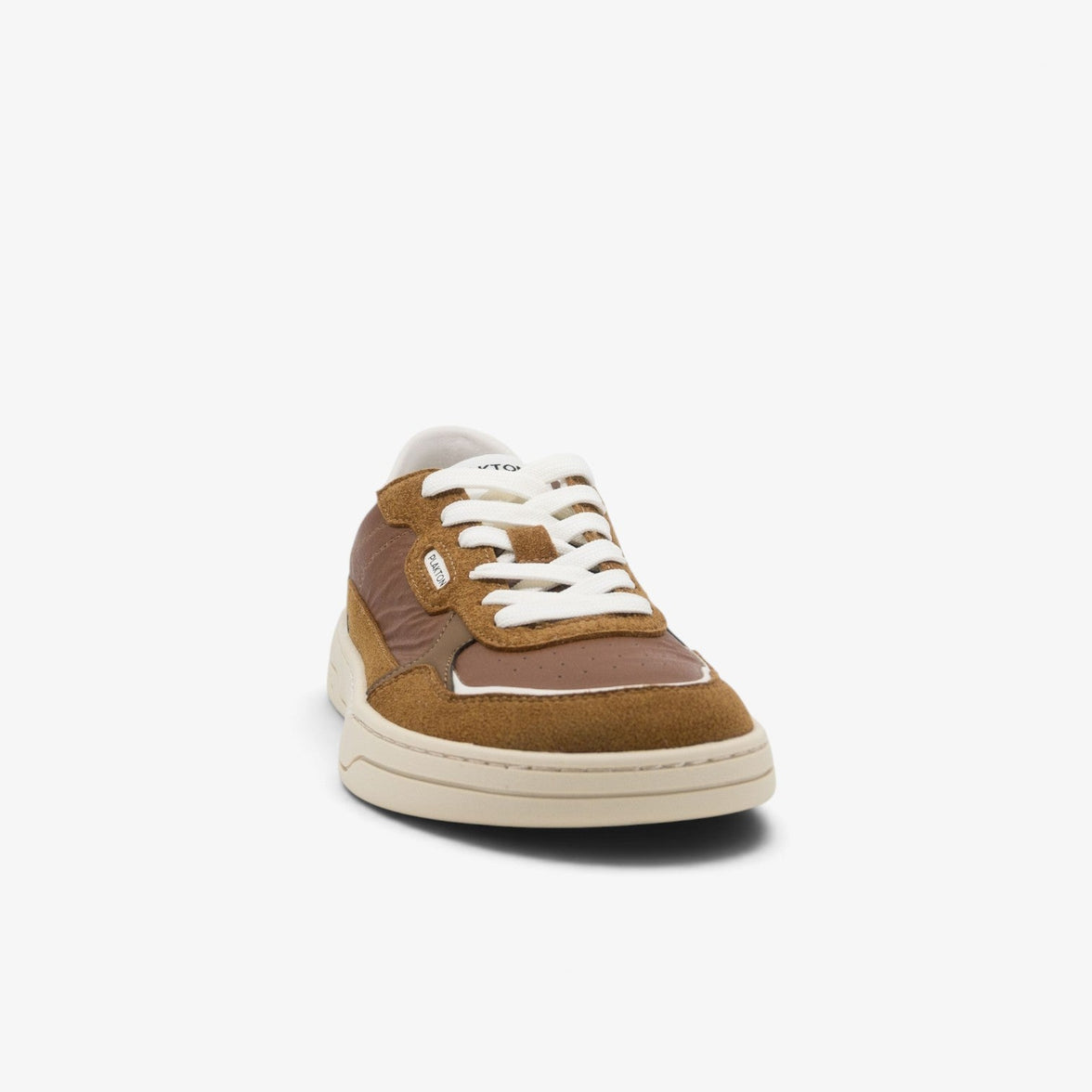 Amai Womens Barefoot Trainers Wrinkled Cuero - lifestyle view 2