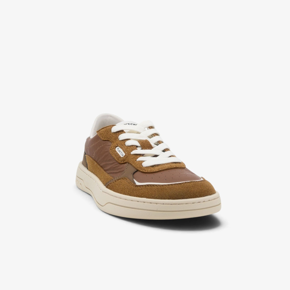 Amai Womens Barefoot Trainers Wrinkled Cuero - lifestyle view 1