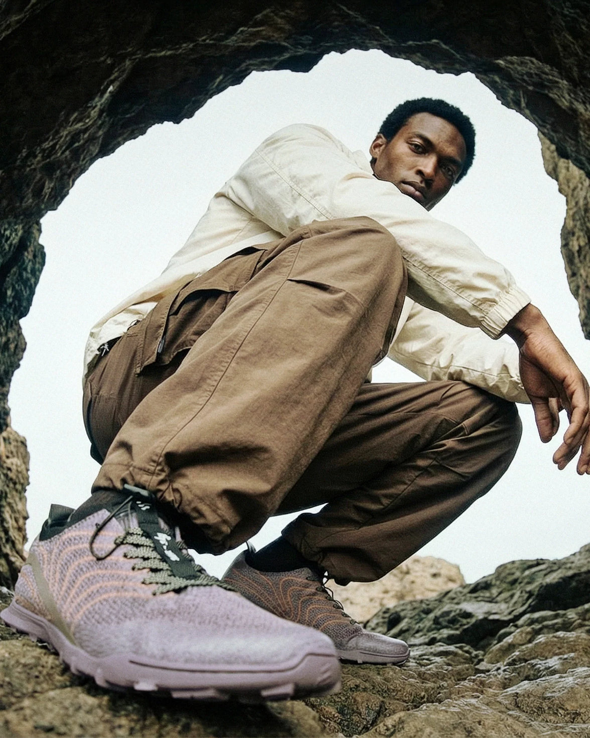 LONO VERVE, Dirty Mauve, on-foot lifestyle photograph