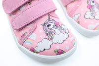 EF Barefoot Canvas