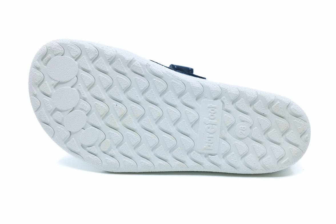 EF Barefoot Canvas