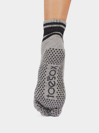 ToeSox Melody full toe yoga socks - sole grip view
